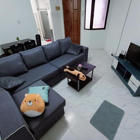 Jo-Rumah 3 Bedroom Apartment Jelutong Georgetown Penang Free Wifi Exterior foto